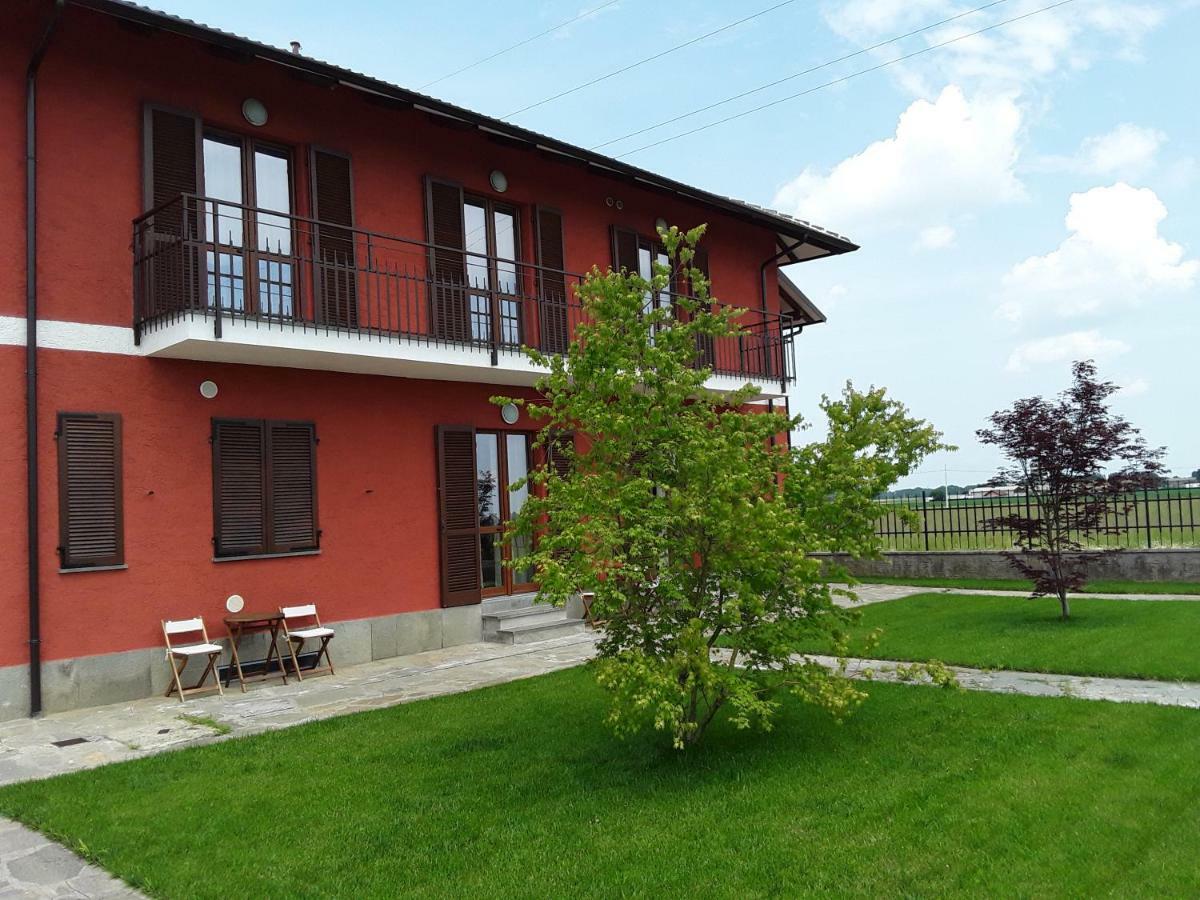 Hotel Tra Menta E Meliga Carignano  Exterior foto